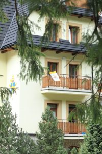 WOLSKI - okna - produkcja drewnianej stolarki otworowej - produkcja drewnianych okien i drzwi.