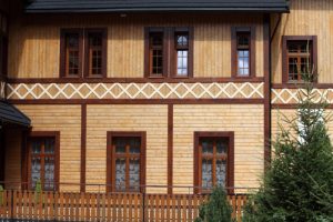 WOLSKI - okna - produkcja drewnianej stolarki otworowej - produkcja drewnianych okien i drzwi.